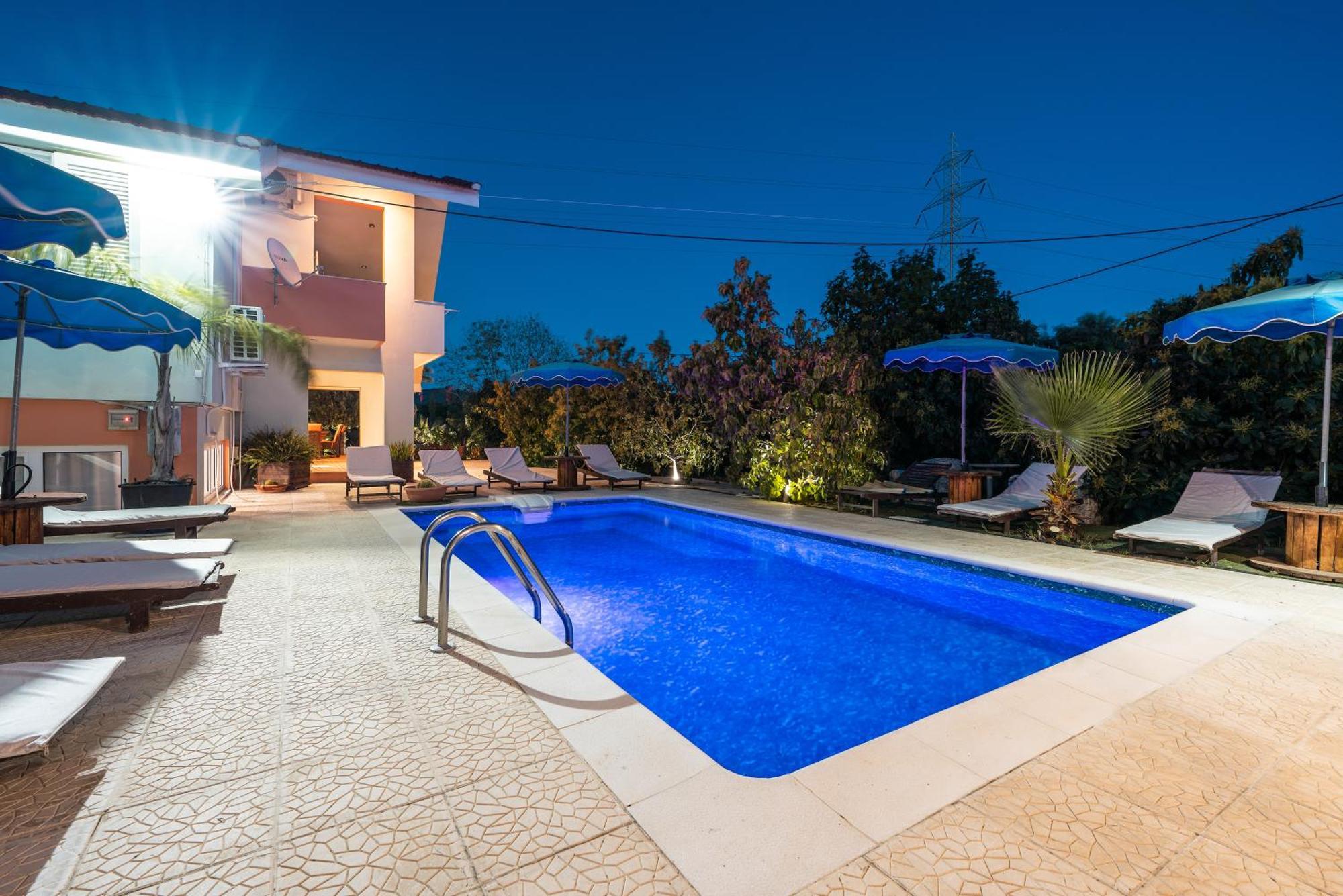 Artzy Villa Rhodes City エクステリア 写真